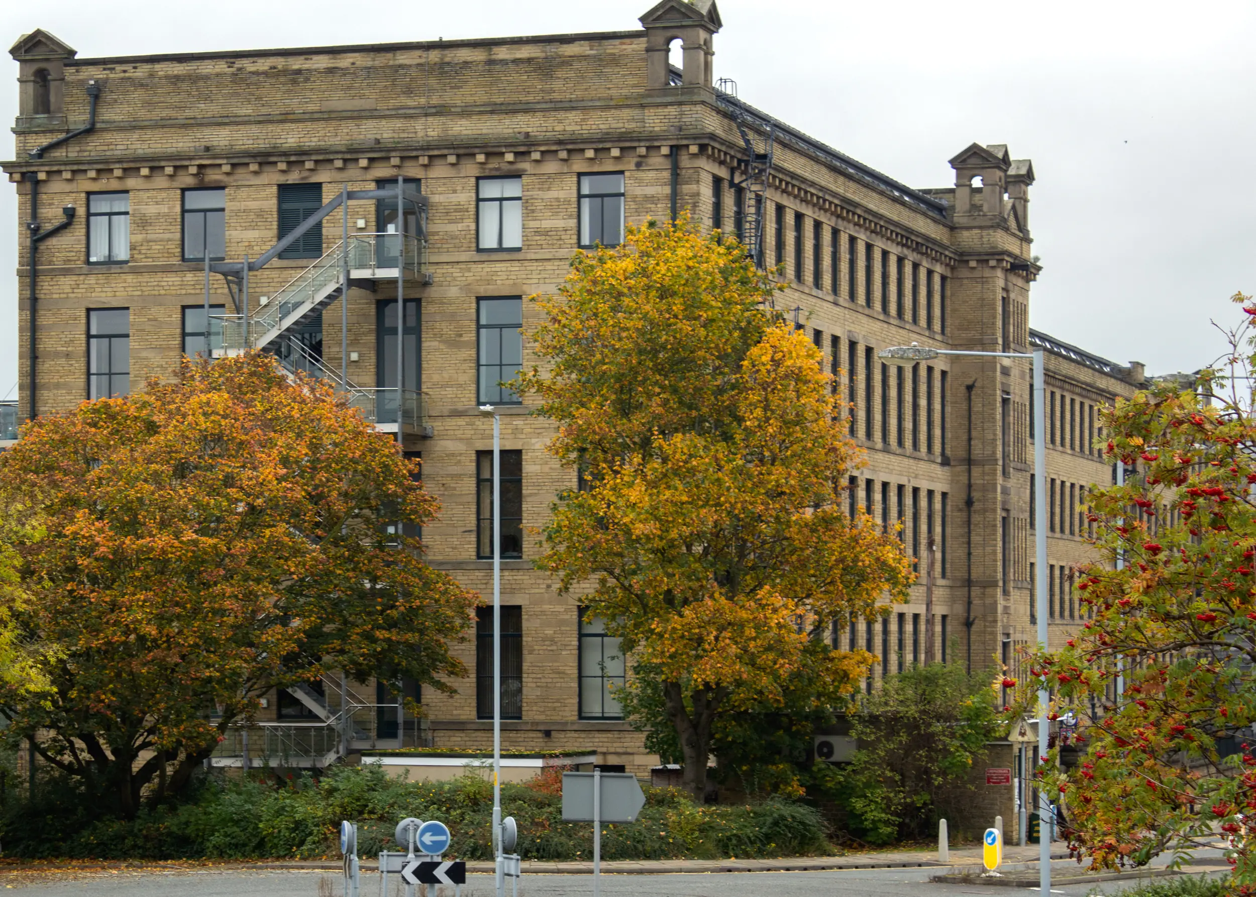 How to Find the Best Properties for Conversion to Flats in the UK?